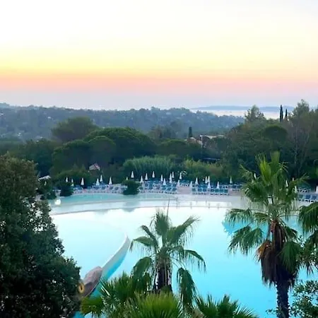 Vue Et St Tropez 2 Wifi-climatisation Piscines Apartament *